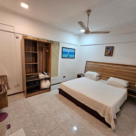 Batuta Maldives Surf View Otel Thulusdhoo Dış mekan fotoğraf