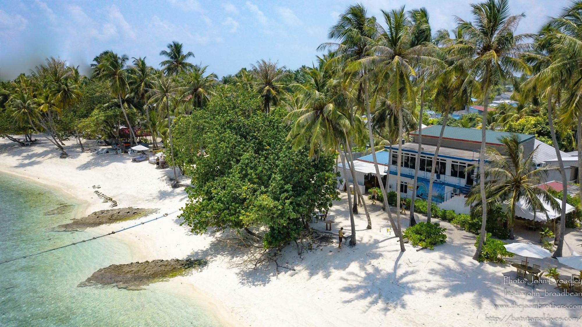 Batuta Maldives Surf View Otel Thulusdhoo Dış mekan fotoğraf