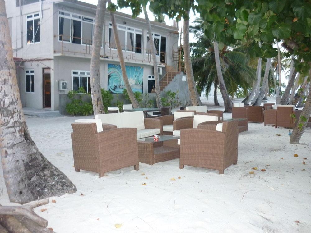 Batuta Maldives Surf View Otel Thulusdhoo Dış mekan fotoğraf