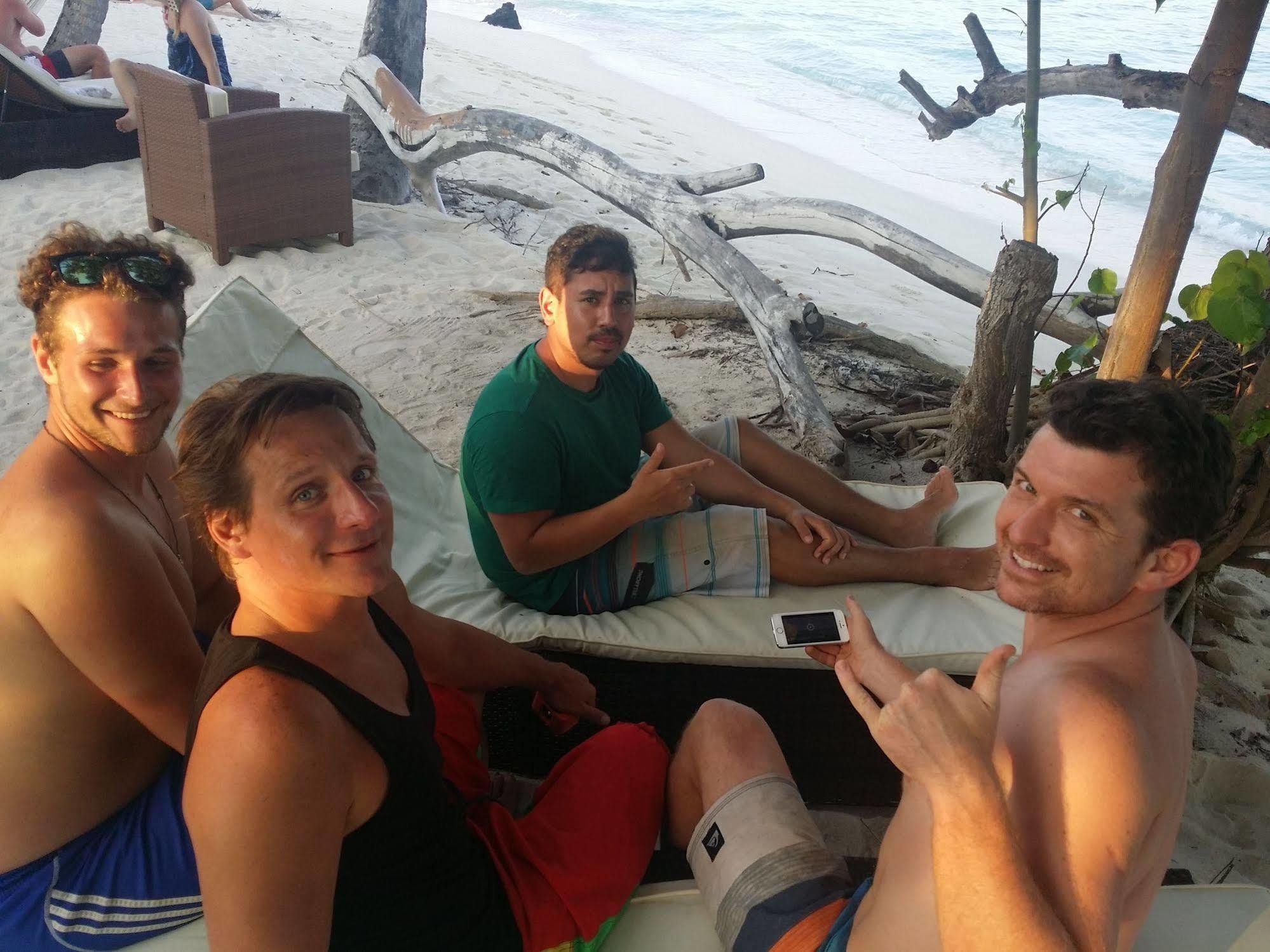 Batuta Maldives Surf View Otel Thulusdhoo Dış mekan fotoğraf